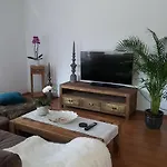 Apartment 公寓 *